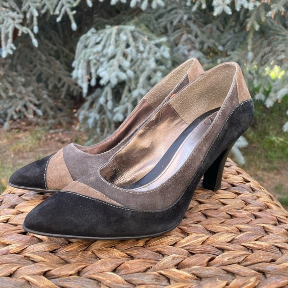 Sofft Brown Black & Tan Color-block Suede Leather Pointed Toe Dress Pumps. 8.5 - Picture 1 of 6